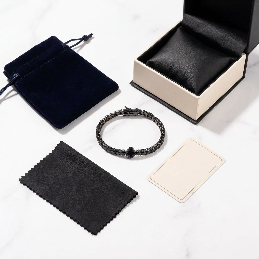 Pulseira Masculina Cravejada Trevo Preto | OnyxLux