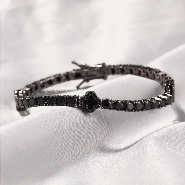 Pulseira Masculina Cravejada Trevo Preto | OnyxLux