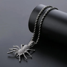Colar Masculino Pingente Aranha Cravejado | Aracne