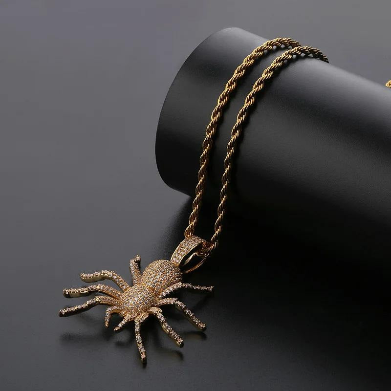 Colar Masculino Pingente Aranha Cravejado | Aracne